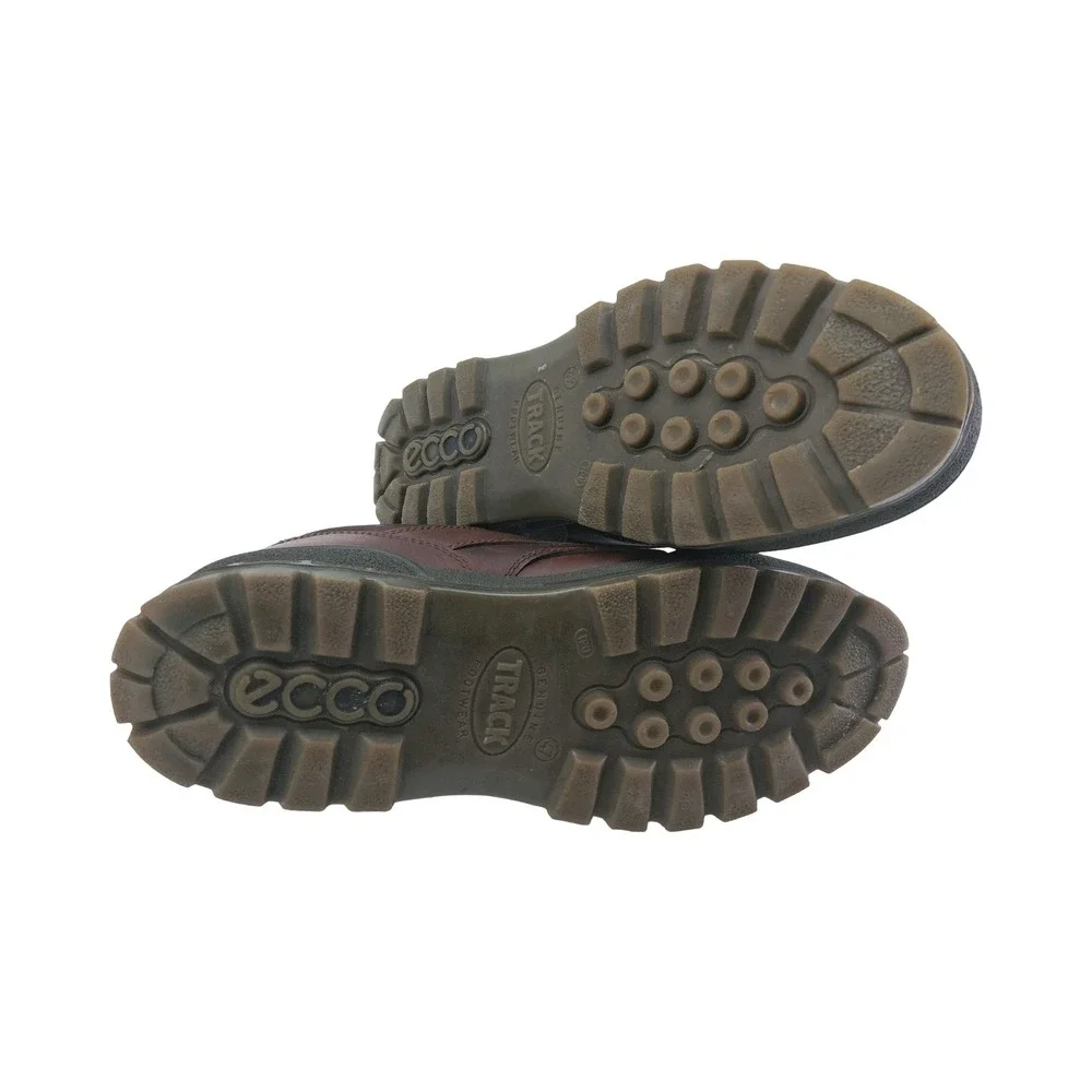 Ecco track shoes
